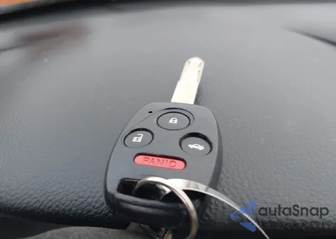 2011 Honda Accord 2.4 Ex-L z USA, uszkodzony, nr VIN 1HGCP2F86BA041975